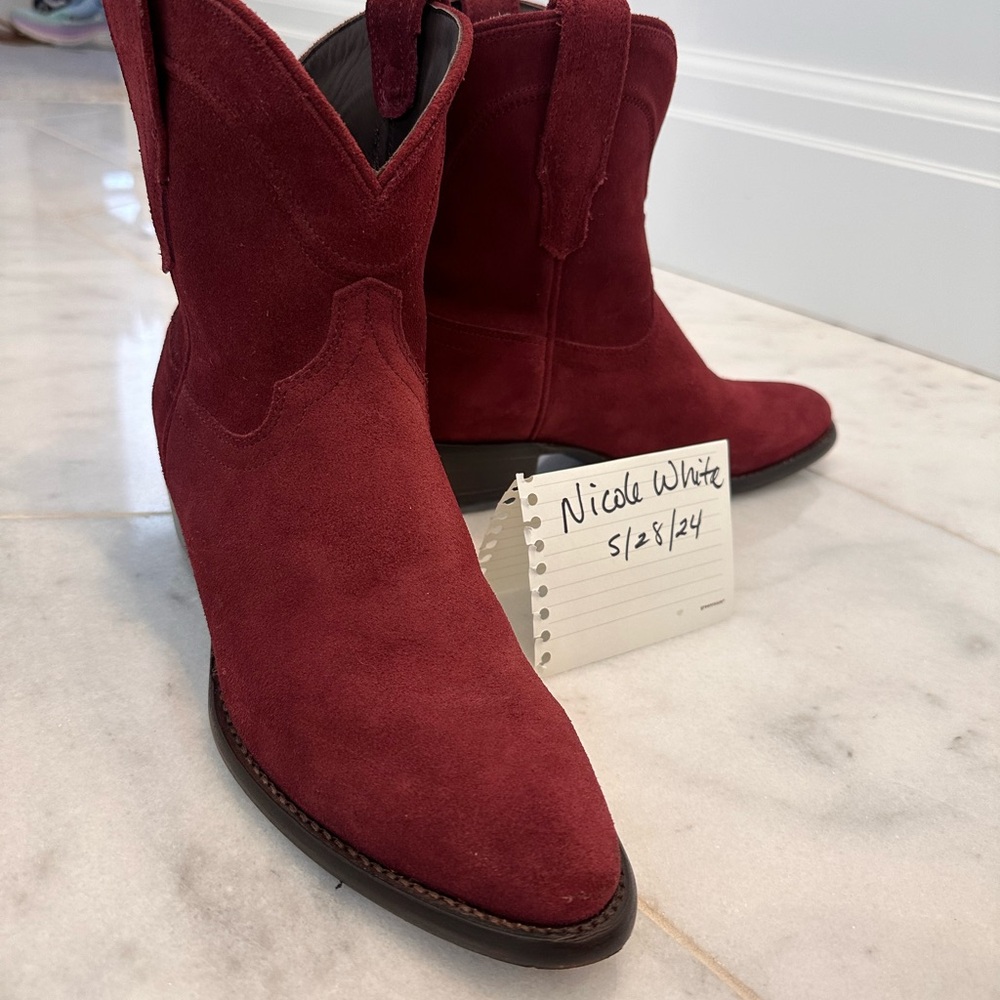Tecovas “Lucy” short suede boot
